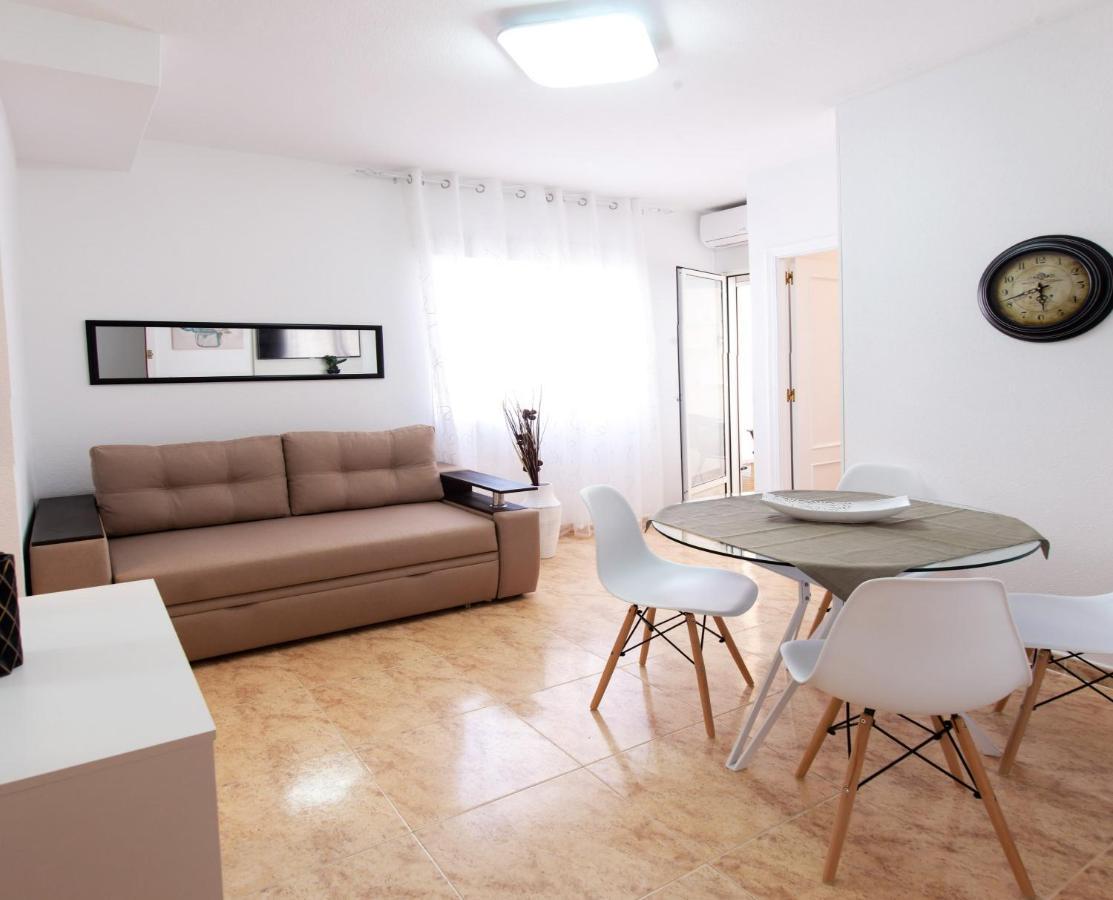 Holiday Suite Caballero de Rodas 92 Torrevieja Exterior foto